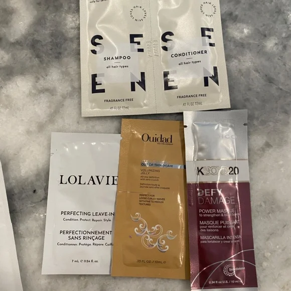 22-pc Hair Bundle & Sparkly Drawstring Pouch - Picture 6 of 9